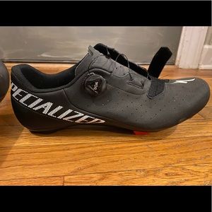 Specialized 3-hole cycling shoes size 46